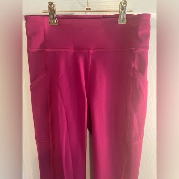 Lululemon Pink High-Waisted Leggings - Picture 4 of 8
